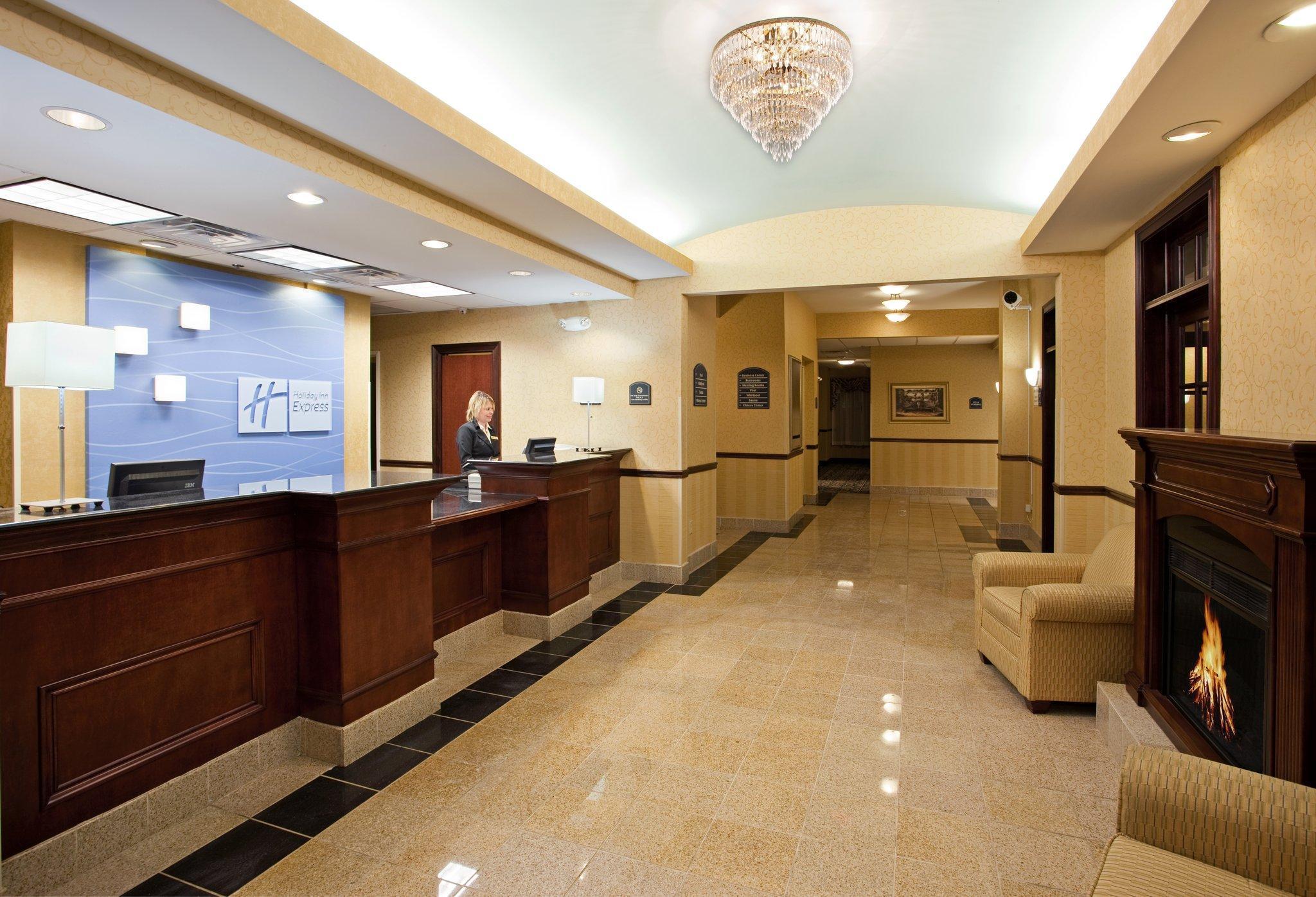 Holiday Inn Express Hotel & Suites Cleveland-Richfield, An Ihg Hotel Brecksville Экстерьер фото